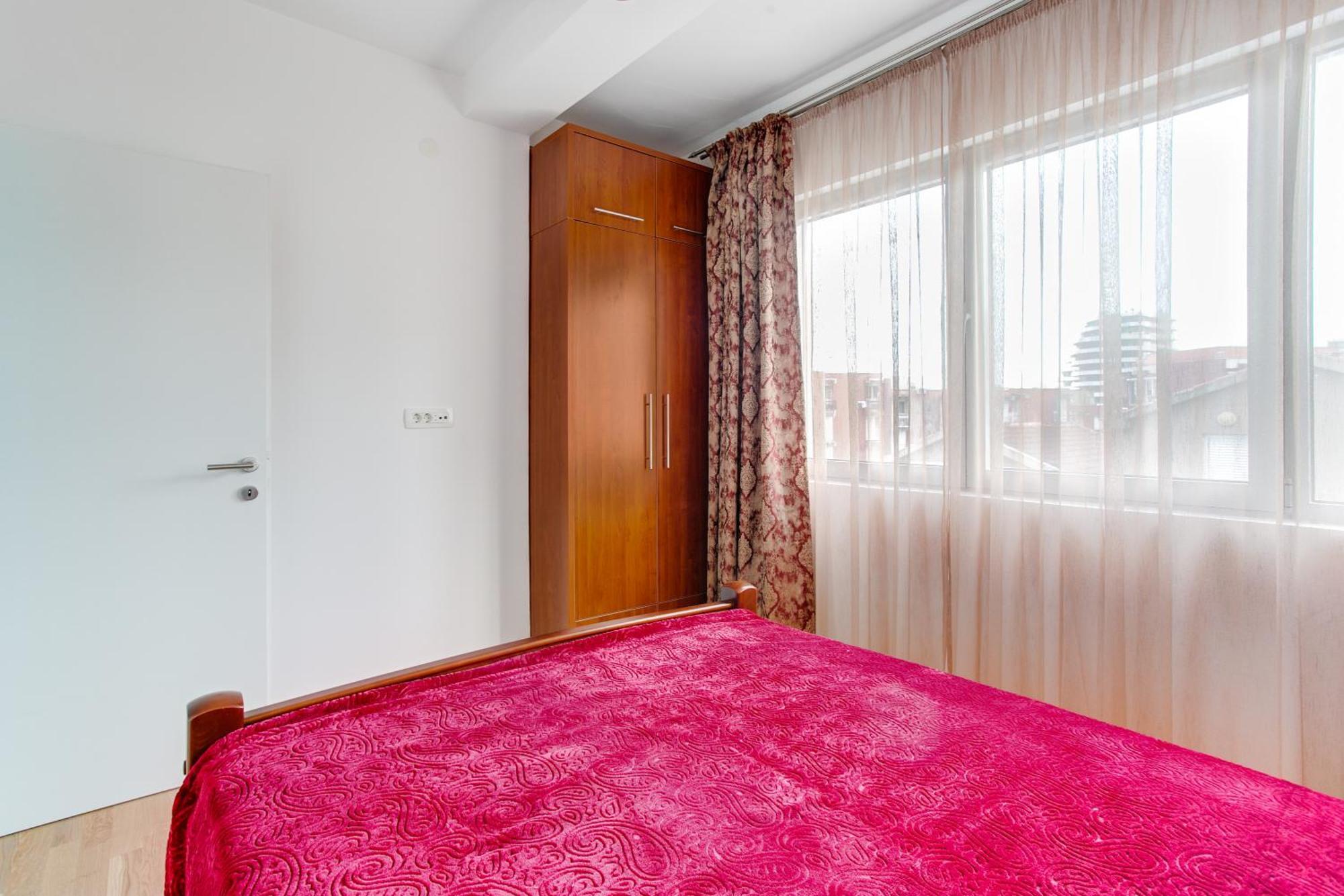 Apartments Lora 13.Jula, 15 Budva Bagian luar foto